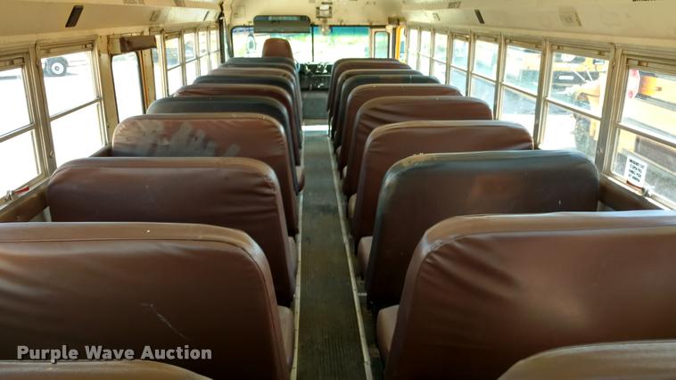 image for item DA5600 1996 International 3800 school bus