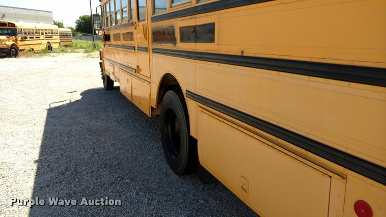 image for item DA5600 1996 International 3800 school bus