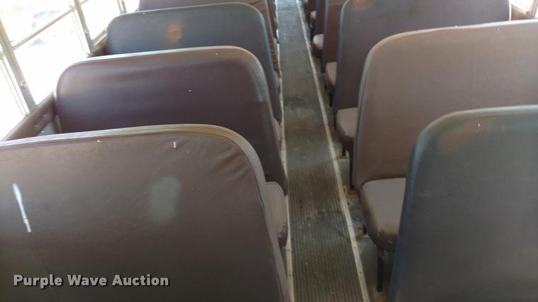 image for item DA5600 1996 International 3800 school bus