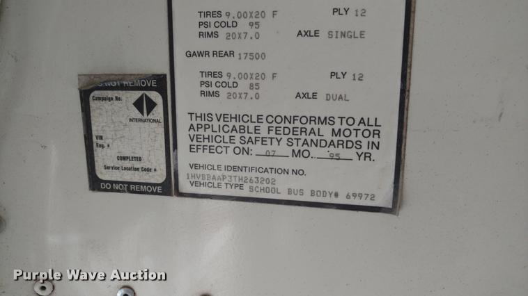 image for item DA5600 1996 International 3800 school bus