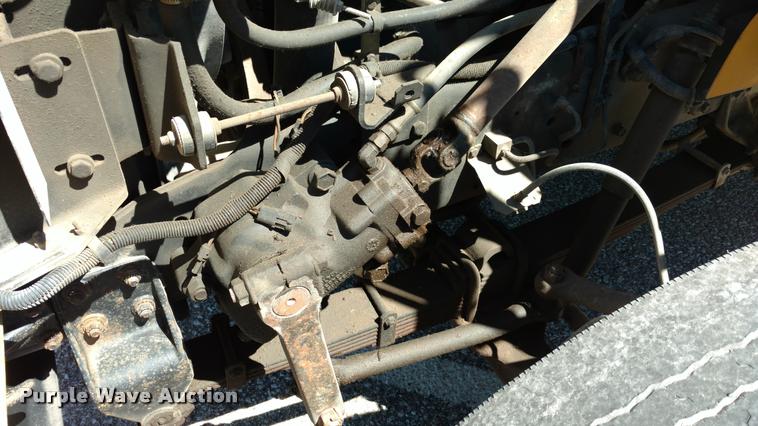 image for item DA5600 1996 International 3800 school bus