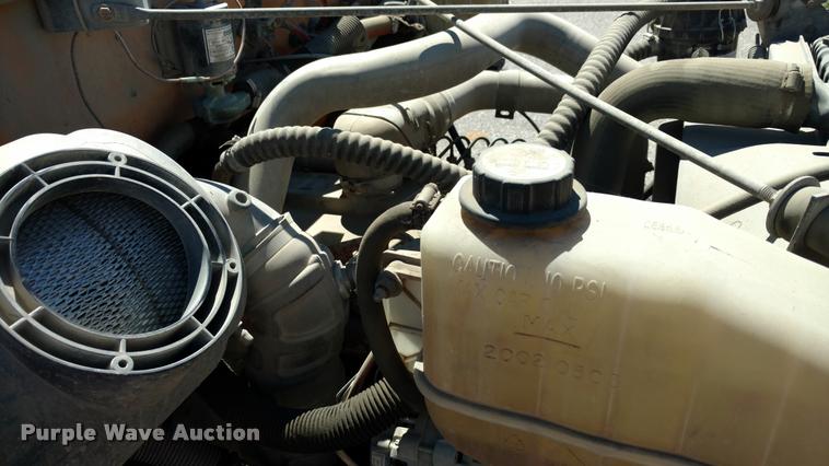 image for item DA5600 1996 International 3800 school bus