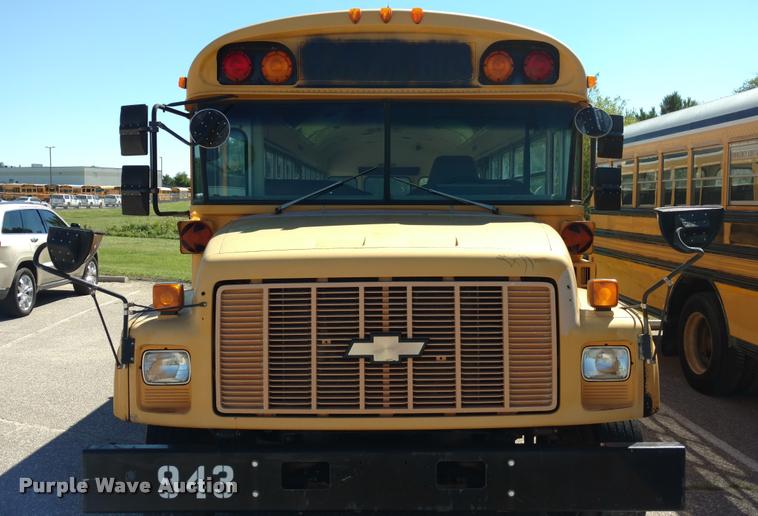 image for item DA5601 1995 Chevrolet B7 school bus