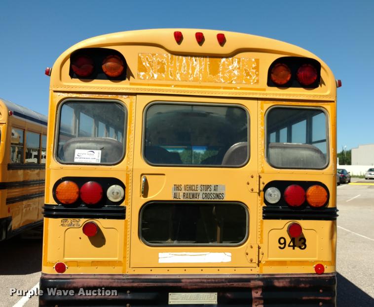 image for item DA5601 1995 Chevrolet B7 school bus