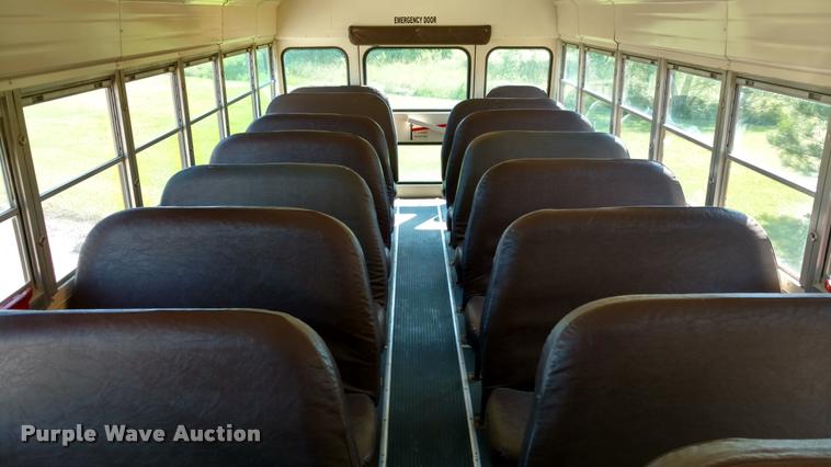 image for item DA5601 1995 Chevrolet B7 school bus