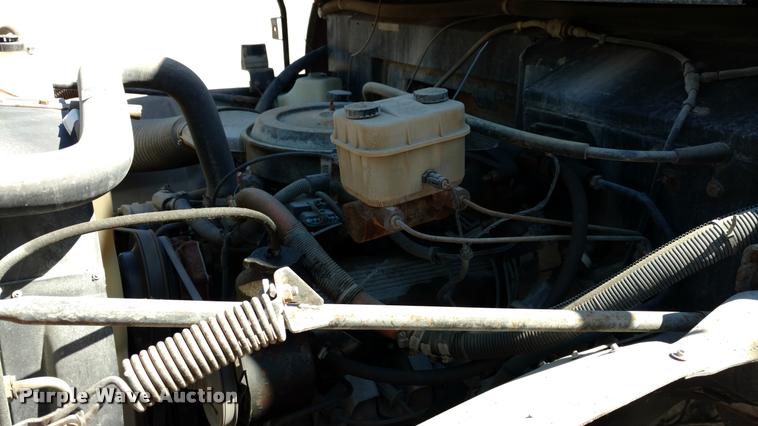 image for item DA5601 1995 Chevrolet B7 school bus