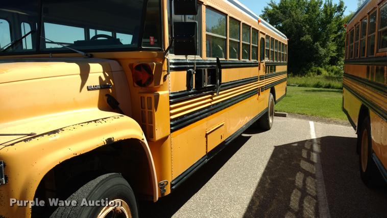 image for item DA5601 1995 Chevrolet B7 school bus