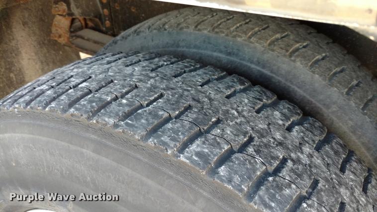 image for item DA5601 1995 Chevrolet B7 school bus