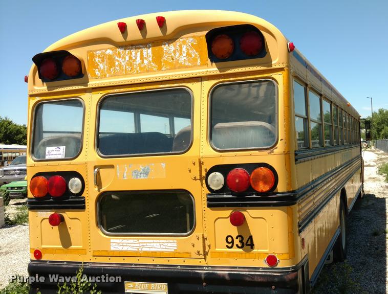 image for item DA5602 1993 Chevrolet B7 school bus