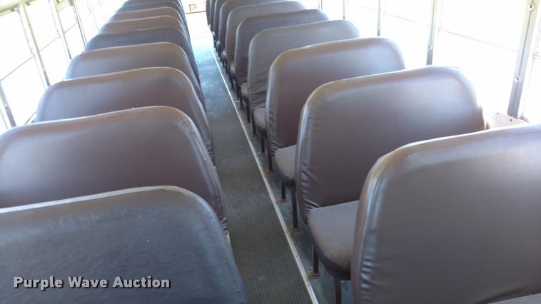 image for item DA5602 1993 Chevrolet B7 school bus