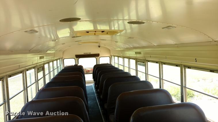 image for item DA5602 1993 Chevrolet B7 school bus
