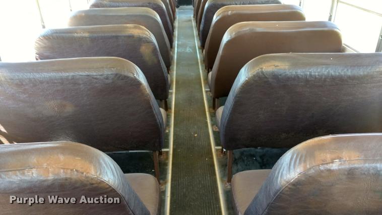 image for item DA5602 1993 Chevrolet B7 school bus