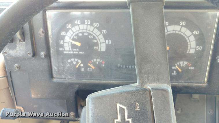 image for item DA5602 1993 Chevrolet B7 school bus