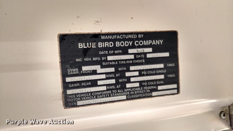 image for item DA5602 1993 Chevrolet B7 school bus
