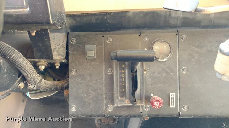 image for item DA5602 1993 Chevrolet B7 school bus