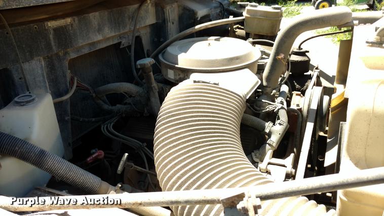 image for item DA5602 1993 Chevrolet B7 school bus