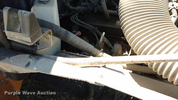 image for item DA5602 1993 Chevrolet B7 school bus