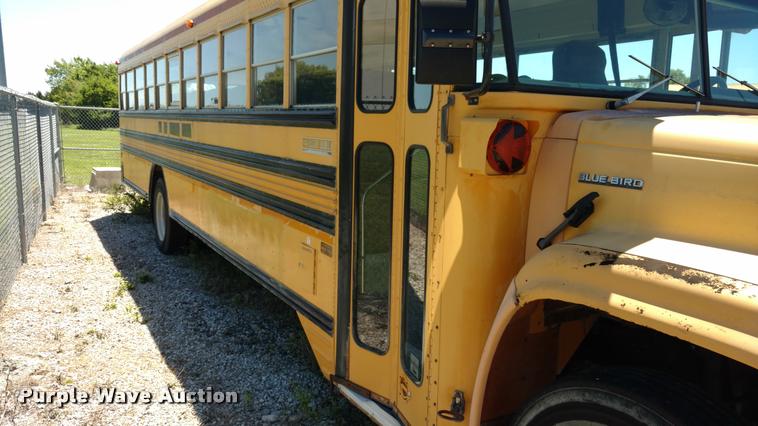 image for item DA5602 1993 Chevrolet B7 school bus
