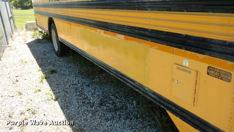image for item DA5602 1993 Chevrolet B7 school bus