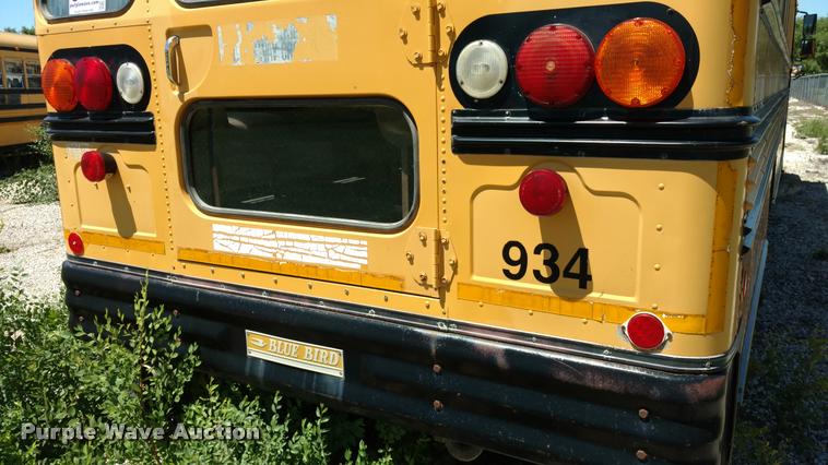 image for item DA5602 1993 Chevrolet B7 school bus