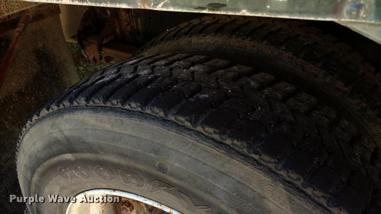 image for item DA5602 1993 Chevrolet B7 school bus