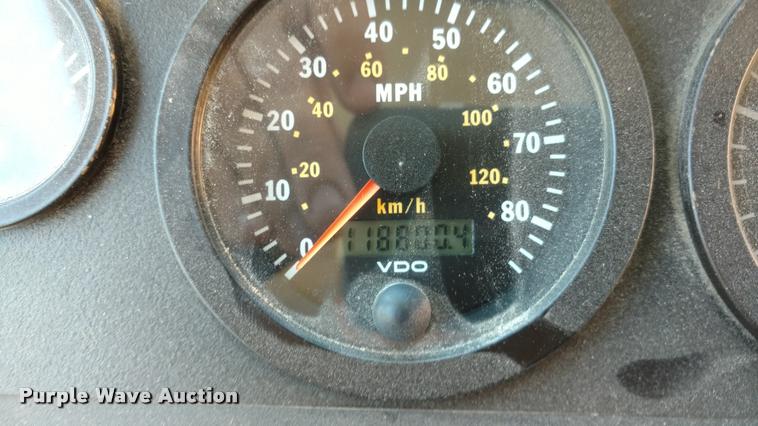 image for item DA5602 1993 Chevrolet B7 school bus