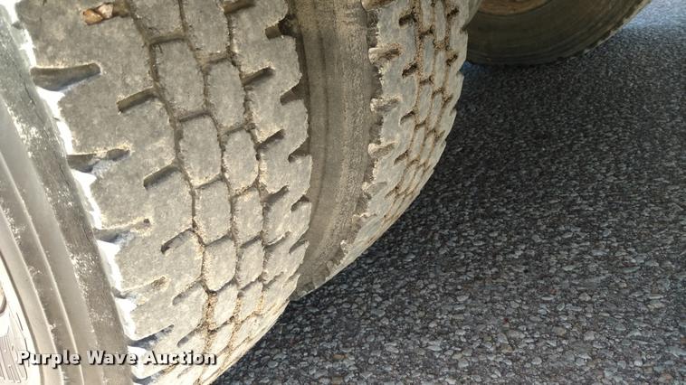 image for item DA5603 1997 Blue Bird TC2000 school bus