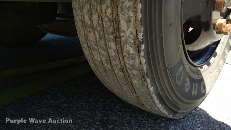 image for item DA5603 1997 Blue Bird TC2000 school bus