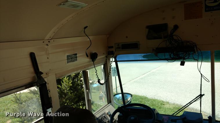 image for item DA5604 1997 Blue Bird TC2000 school bus