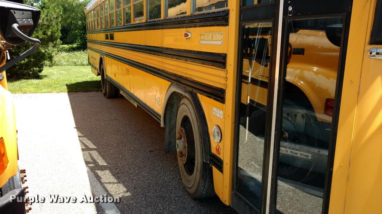 image for item DA5604 1997 Blue Bird TC2000 school bus