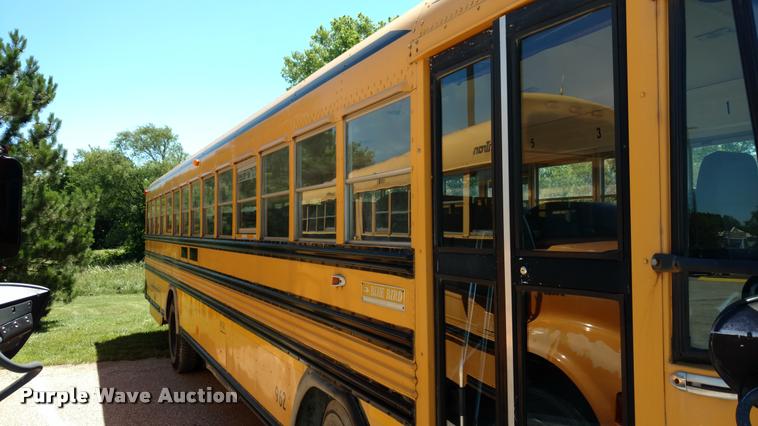 image for item DA5604 1997 Blue Bird TC2000 school bus