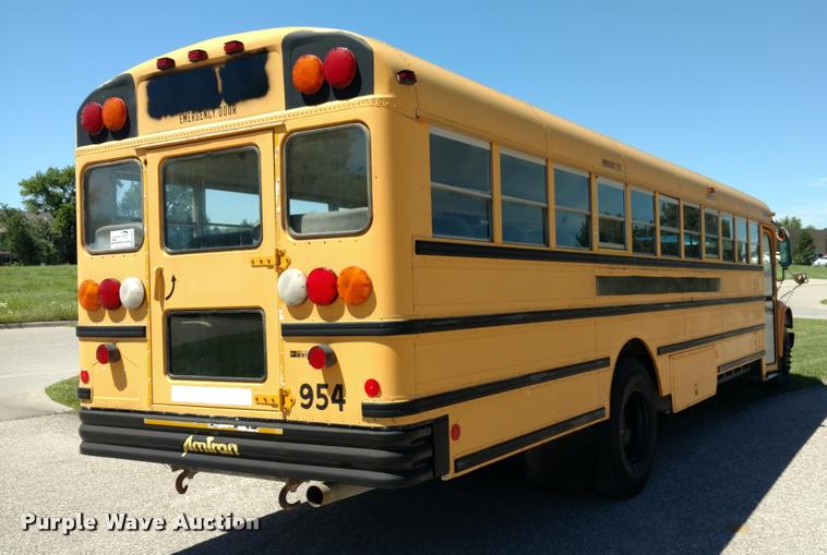 image for item DA5605 1996 International 3800 school bus