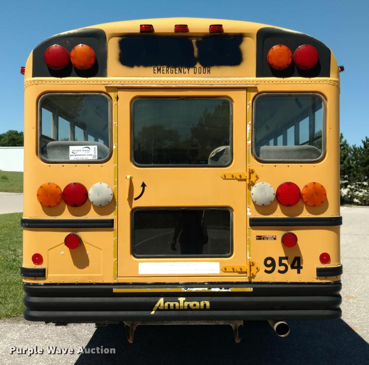 image for item DA5605 1996 International 3800 school bus