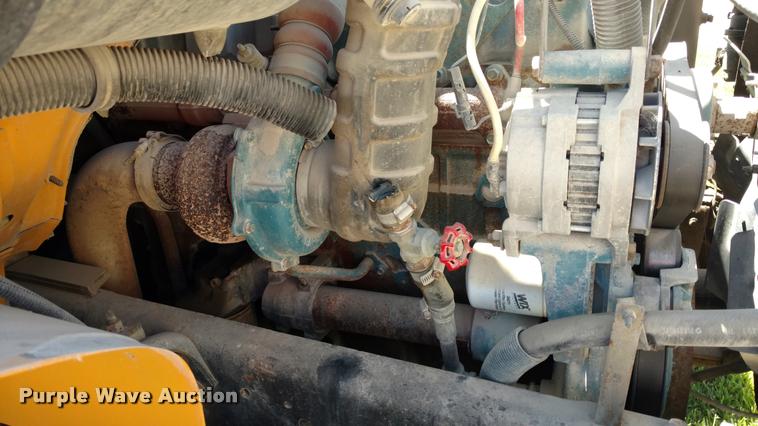 image for item DA5605 1996 International 3800 school bus