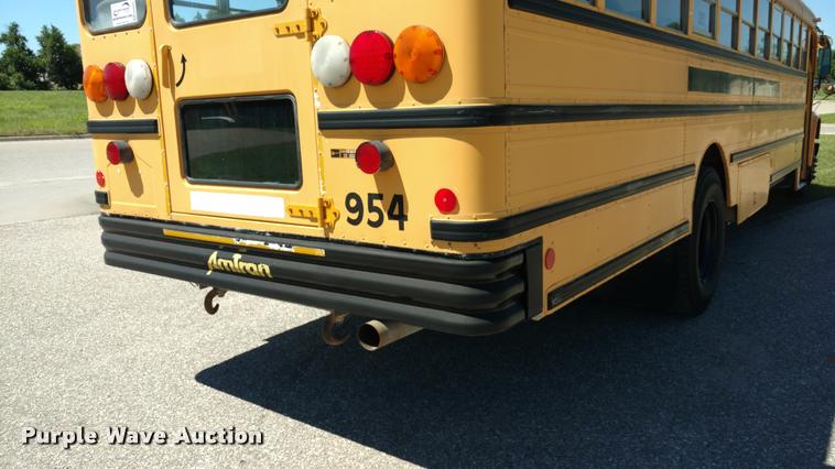 image for item DA5605 1996 International 3800 school bus