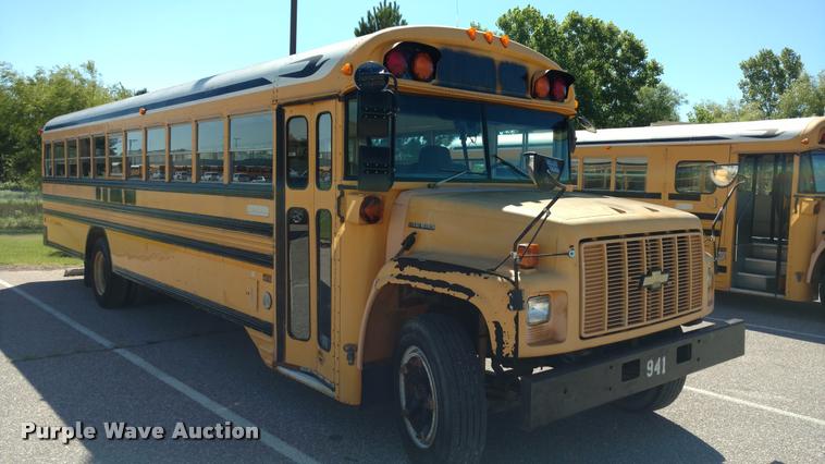 image for item DA5606 1995 Chevrolet B7 school bus