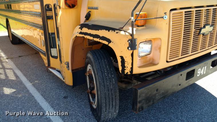 image for item DA5606 1995 Chevrolet B7 school bus