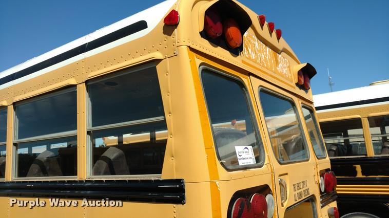 image for item DA5606 1995 Chevrolet B7 school bus