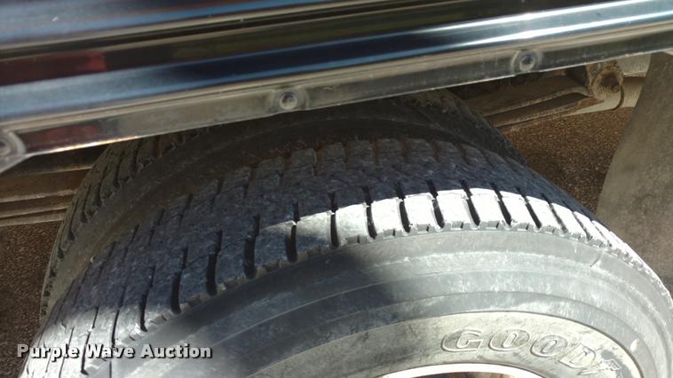 image for item DA5606 1995 Chevrolet B7 school bus