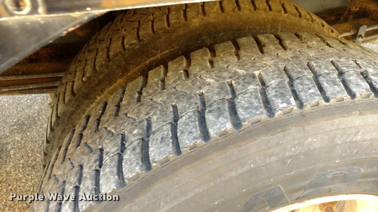 image for item DA5606 1995 Chevrolet B7 school bus