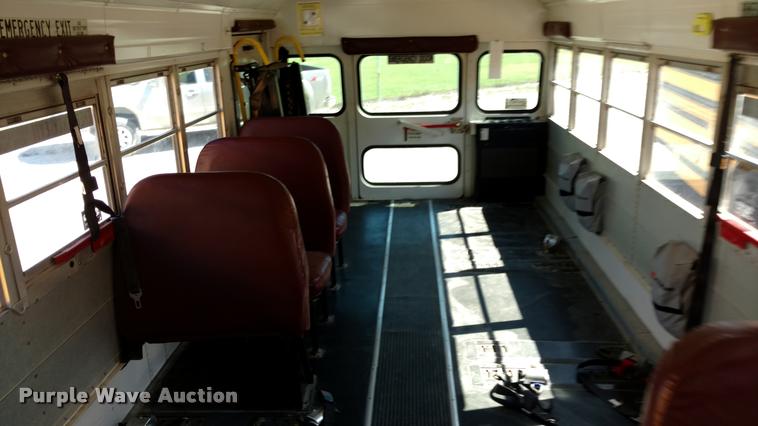 image for item DA5607 2001 Blue Bird TC2000 school bus