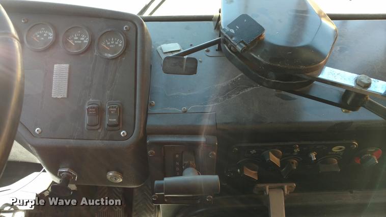 image for item DA5607 2001 Blue Bird TC2000 school bus