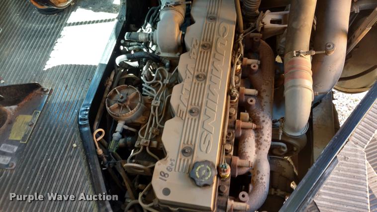 image for item DA5607 2001 Blue Bird TC2000 school bus