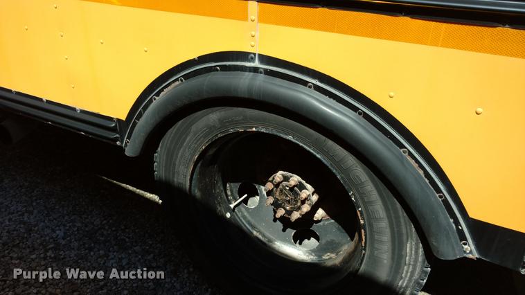 image for item DA5607 2001 Blue Bird TC2000 school bus