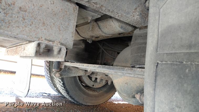 image for item DA5607 2001 Blue Bird TC2000 school bus