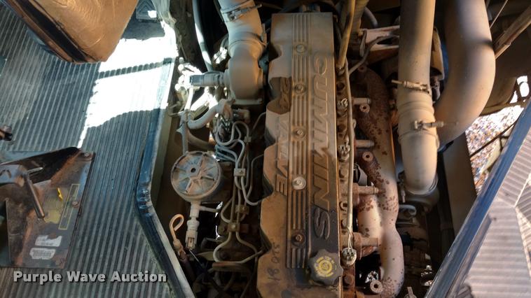 image for item DA5608 2001 Blue Bird TC2000 school bus