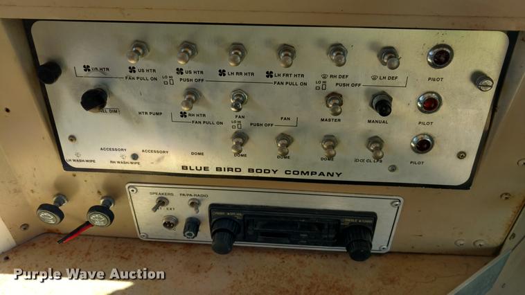 image for item DA5609 1995 Chevrolet B7 school bus