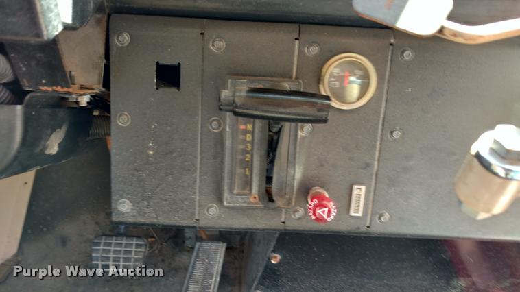 image for item DA5609 1995 Chevrolet B7 school bus