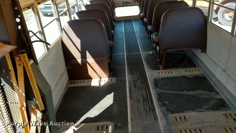 image for item DA5609 1995 Chevrolet B7 school bus