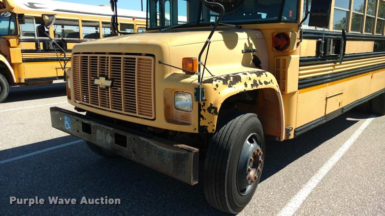 image for item DA5609 1995 Chevrolet B7 school bus
